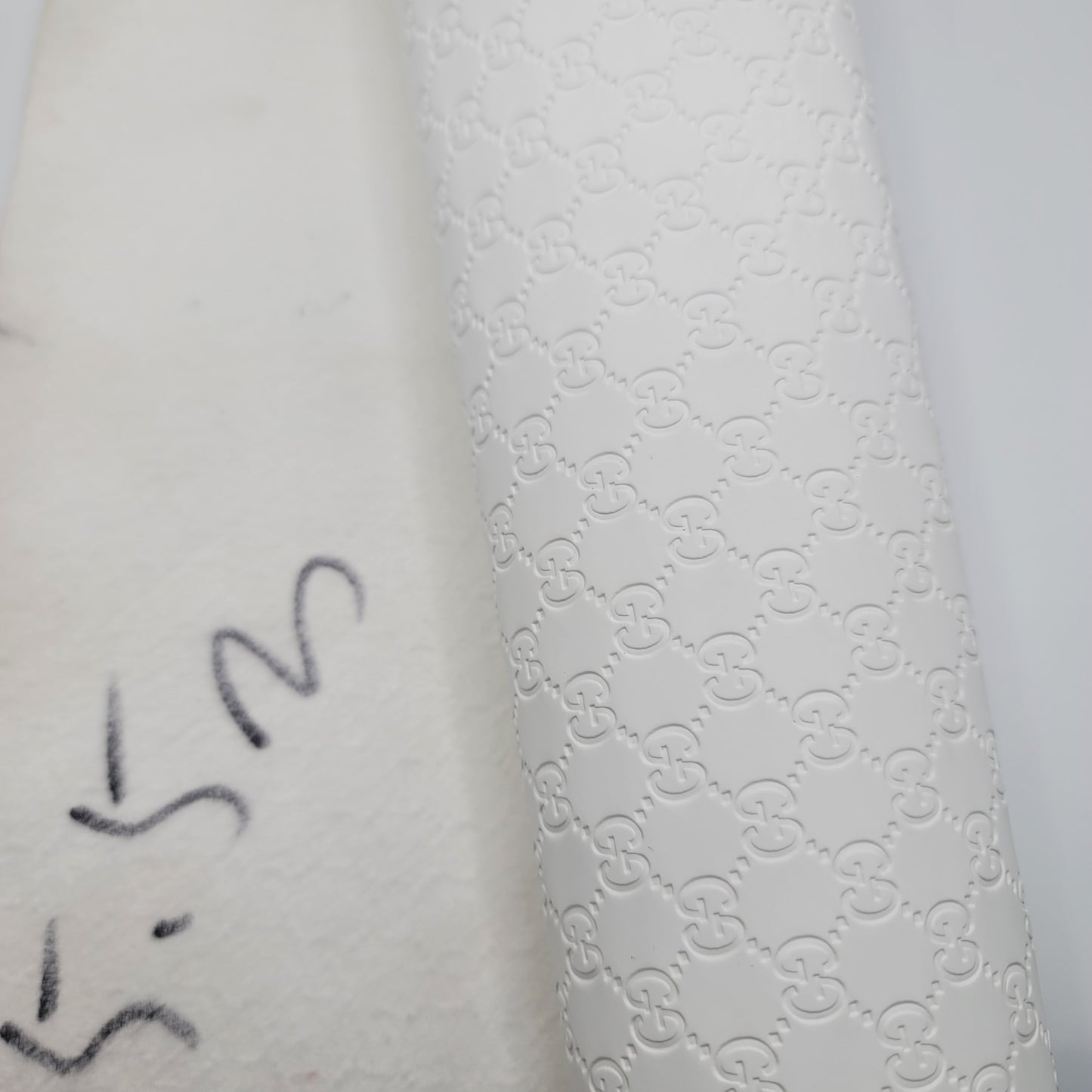 M31b Embossed White GG Leather