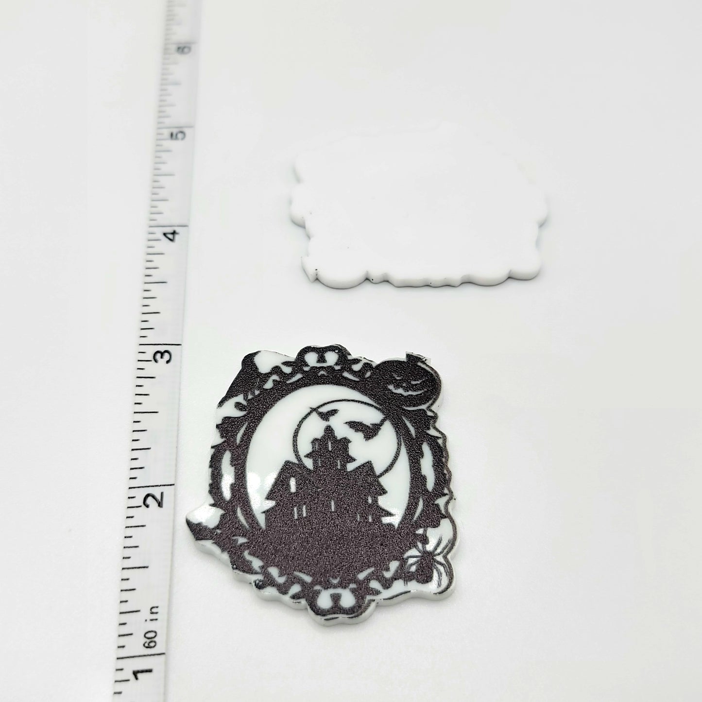 R301 Haunted House Flat Resin